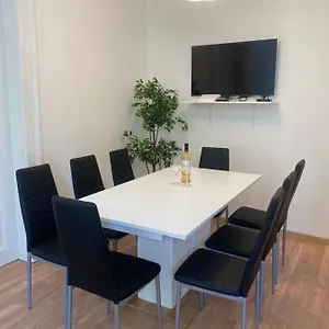  Appartamento Designed Next To Vaclav Square With Terrace And Private Garage Repubblica Ceca